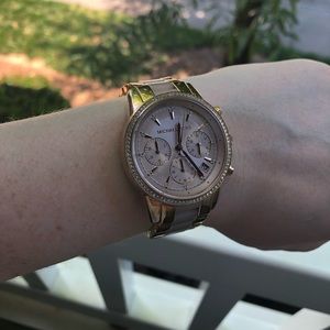 Rose gold and pink Michael Kors watch with case